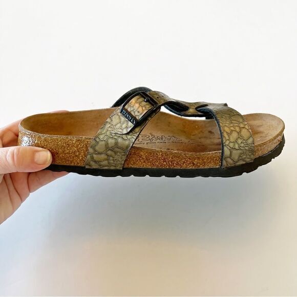 Birkis Metallic Embossed Double Strap Sandals Size 37 EU Cork‎ Sole Comfort Foot - Picture 2 of 16